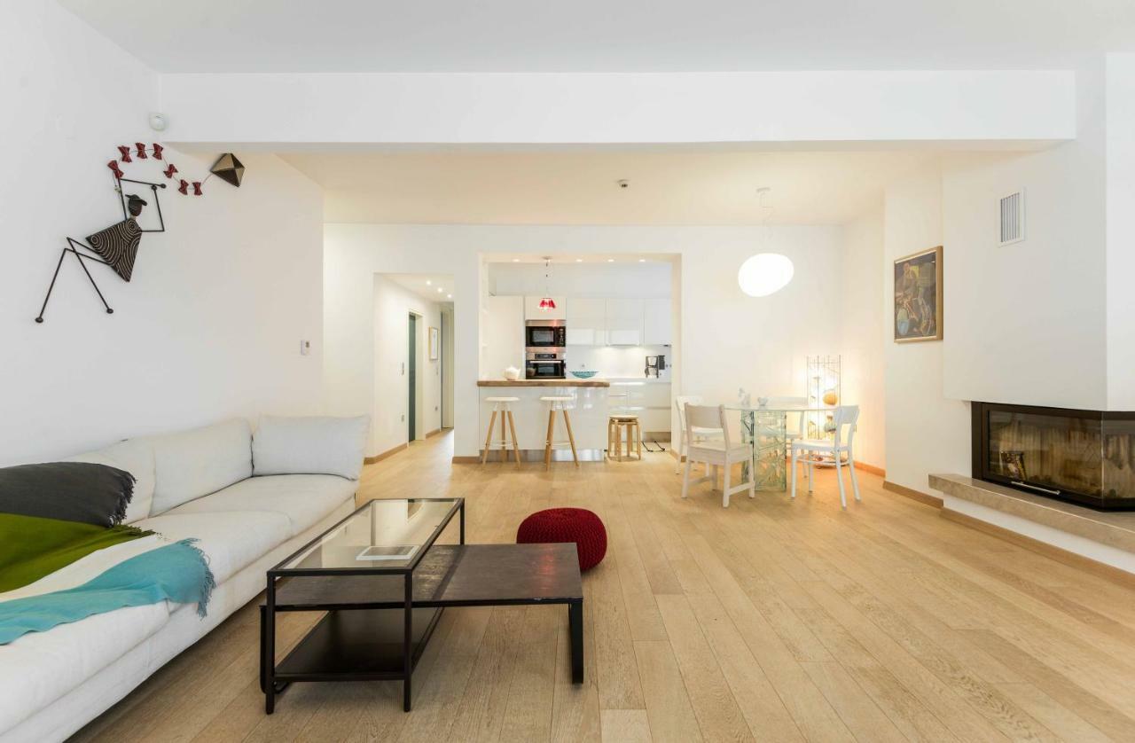 Stylish 3-Bedroom Apartment & Terrace Thessaloníki Eksteriør bilde